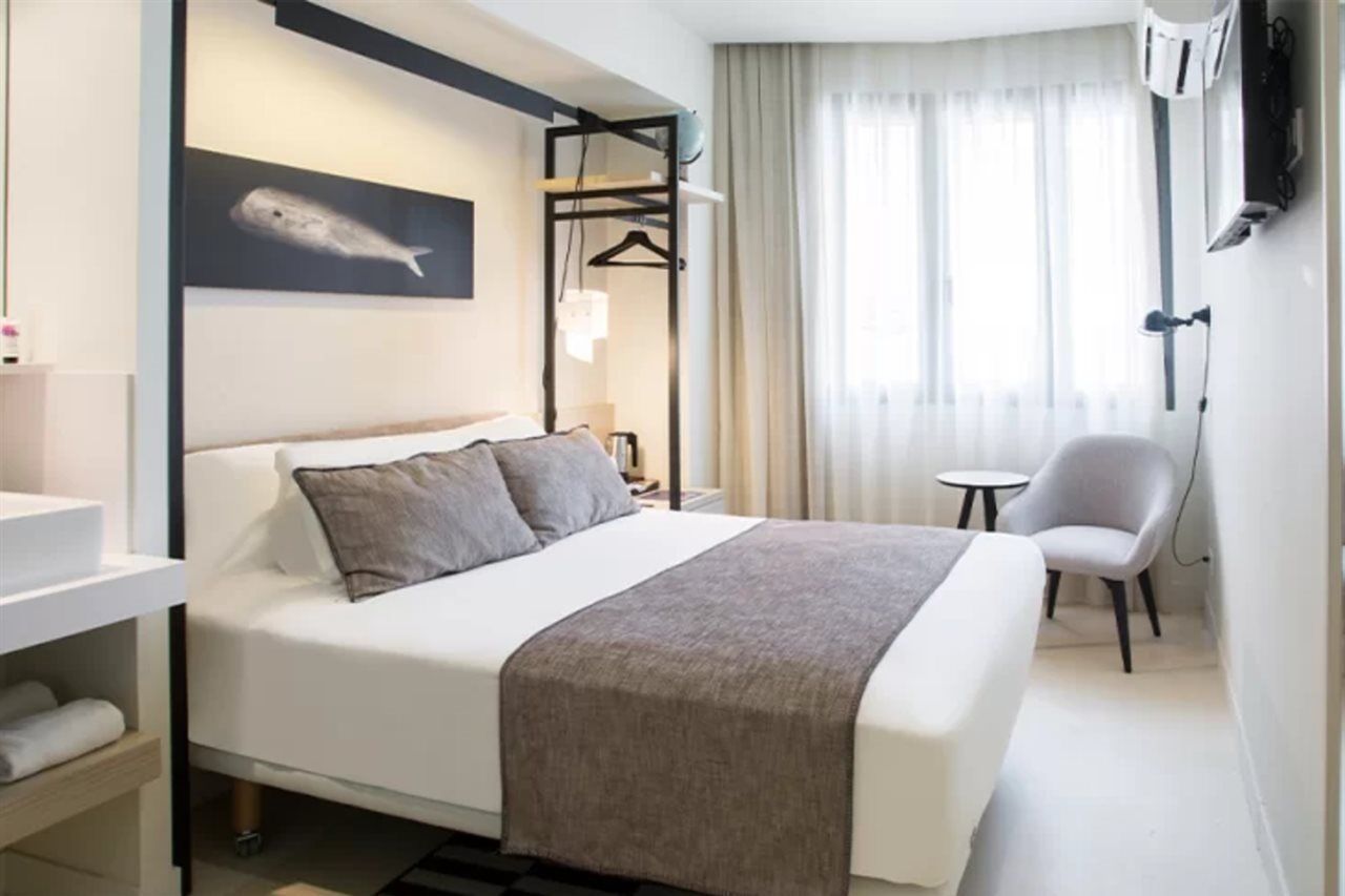 Hotel Denit Барселона Екстер'єр фото